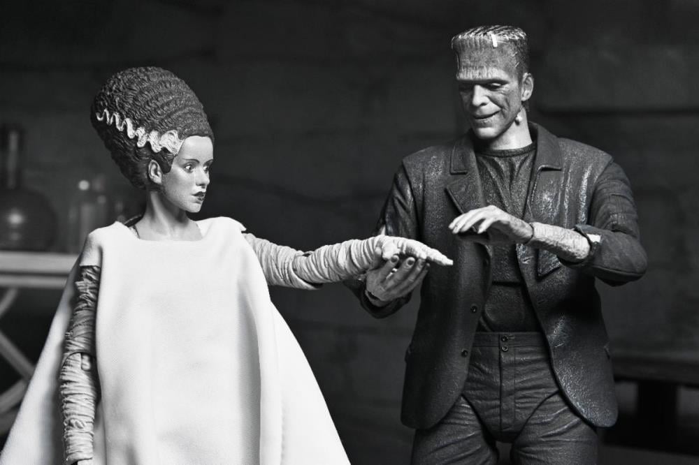 Universal Monsters Ultimate Bride of Frankenstein Frankenstein's Monster - Black & White